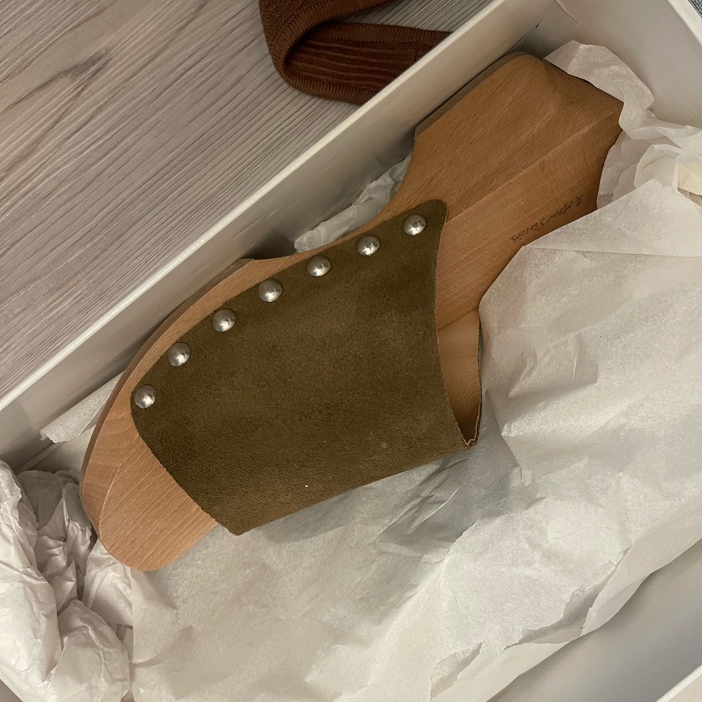 Wood suede mules